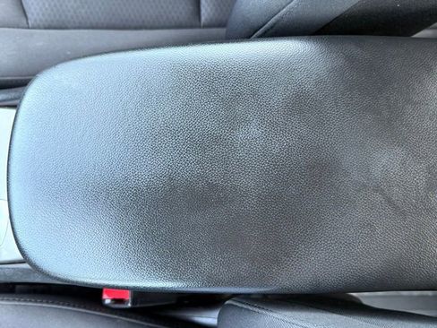 Used 2018 Chevrolet Malibu LS image 30