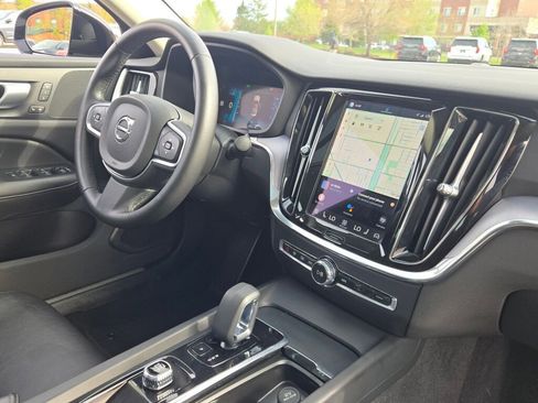 Used 2024 Volvo S60 B5 Core FWD image 7