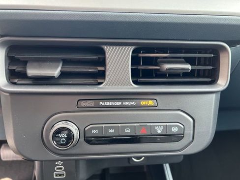 New 2026 Ford Maverick XL image 41