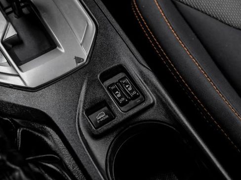 Used 2020 Subaru Crosstrek 2.0i Premium image 23