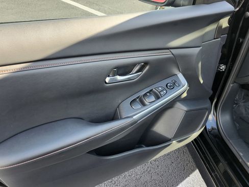 Used 2025 Nissan Sentra SR image 20