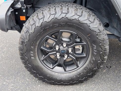 Used 2024 Jeep Wrangler Unlimited image 6