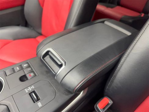 Used 2024 Toyota Highlander FWD image 75