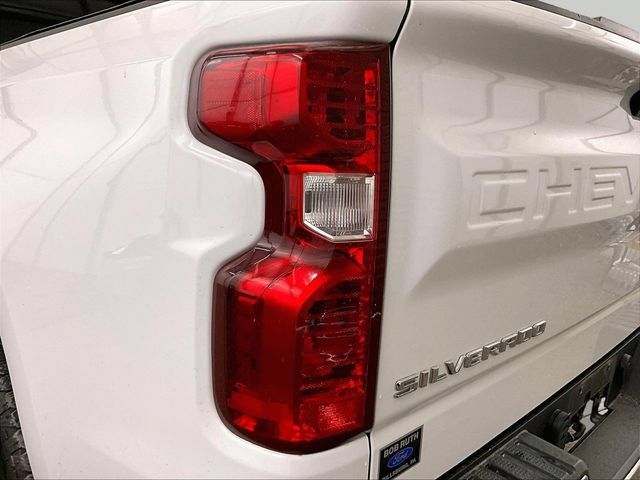 Used 2021 Chevrolet Silverado 1500 LT AWD/4WD image 28