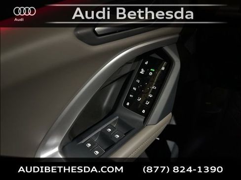 New 2025 Audi Q5 Prestige image 14