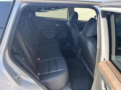 Certified 2023 Nissan Rogue SV w/ SV Premium B Package FWD image 16
