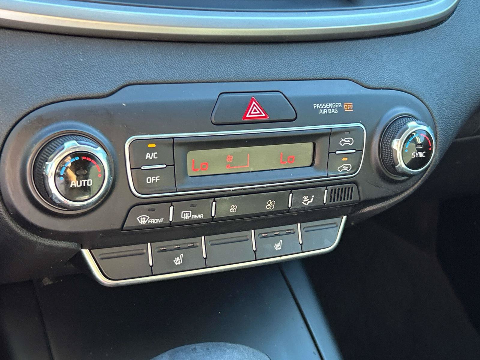 Used 2020 Kia Sorento LX w/ LX I4 Convenience Package AWD/4WD image 33