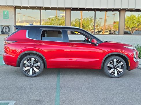 New 2026 Mitsubishi Outlander SEL image 8