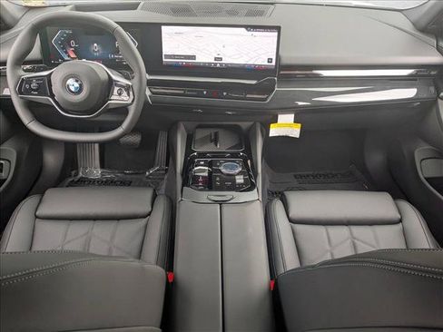 Used 2026 BMW 530i xDrive AWD/4WD image 15
