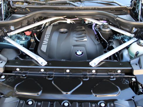 Used 2026 BMW X5 xDrive40i w/ Premium Package image 32
