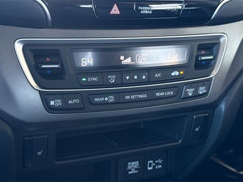 Certified 2022 Honda Pilot Special Edition image 26