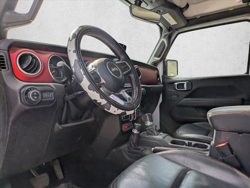 Used 2020 Jeep Gladiator Rubicon image 9