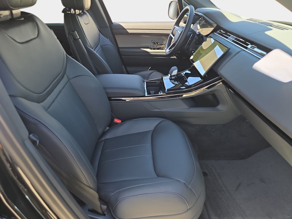 New 2027 Land Rover Range Rover Sport SE AWD/4WD image 10