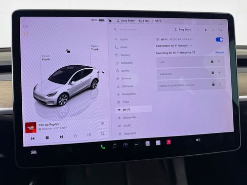 Used 2022 Tesla Model Y Long Range image 46