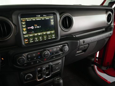 Used 2022 Jeep Wrangler Unlimited Sport w/ Sun And Sound Package AWD/4WD image 37