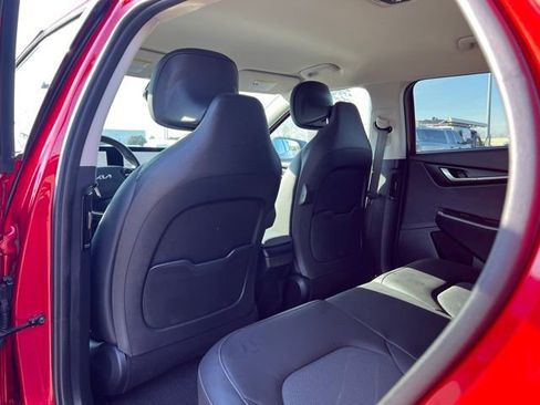 Used 2024 Kia EV6 Light image 9