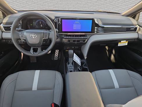 New 2026 Toyota Camry SE FWD image 9