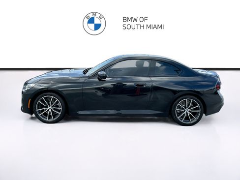 Used 2025 BMW 230i Coupe w/ Convenience Package RWD image 4
