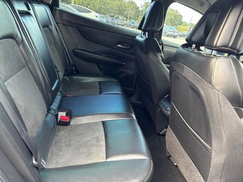 Used 2024 Nissan Ariya FWD image 12