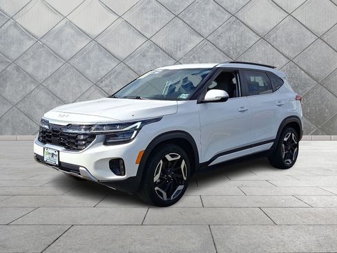 Used 2024 Kia Seltos SX image 3