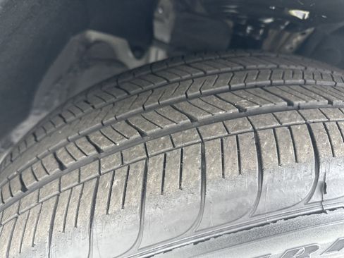 Certified 2025 Toyota Highlander XSE image 12