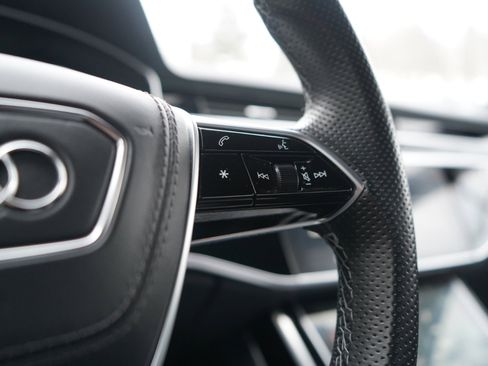 Used 2022 Audi S8 w/ S8 Comfort Plus Package image 26