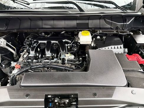 Used 2025 Nissan Pathfinder SL image 26