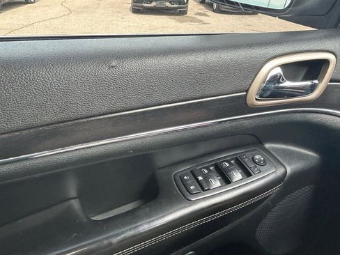 Used 2014 Jeep Grand Cherokee Limited AWD/4WD image 32