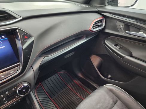 Used 2022 Chevrolet TrailBlazer RS w/ Convenience Package image 12