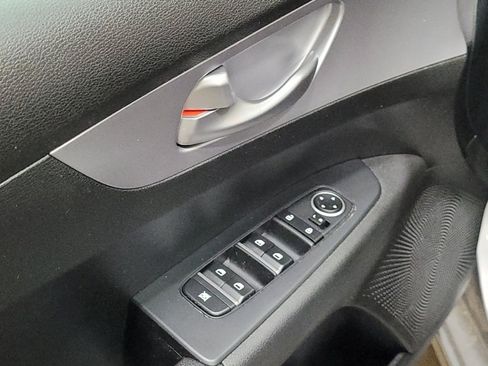 Used 2023 Kia Forte LXS w/ LXS Technology Package image 27