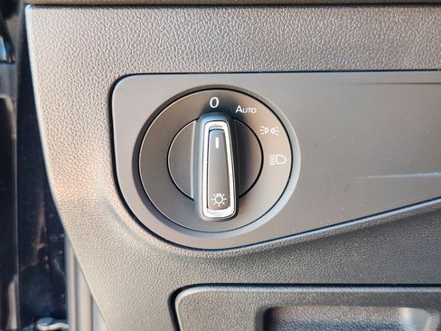 Certified 2024 Volkswagen Tiguan SE AWD/4WD image 24