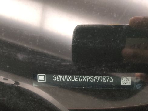 Used 2023 Chevrolet Equinox LT AWD/4WD image 33
