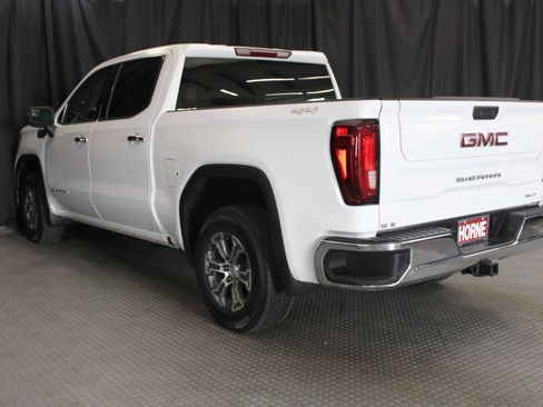 Used 2025 GMC Sierra 1500 SLT AWD/4WD image 16