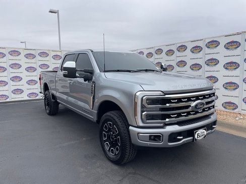Certified 2024 Ford F250 Platinum image 2