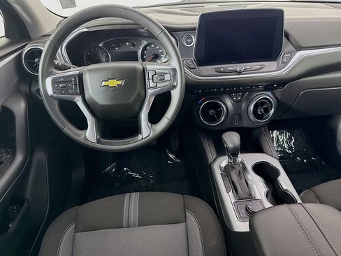 Used 2025 Chevrolet Blazer LT AWD/4WD image 22
