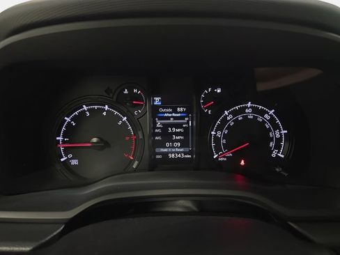 Used 2021 Toyota 4Runner SR5 AWD/4WD image 19