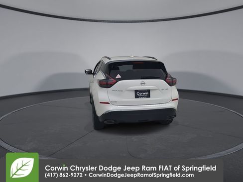 Used 2019 Nissan Murano SV w/ Premium Package image 12