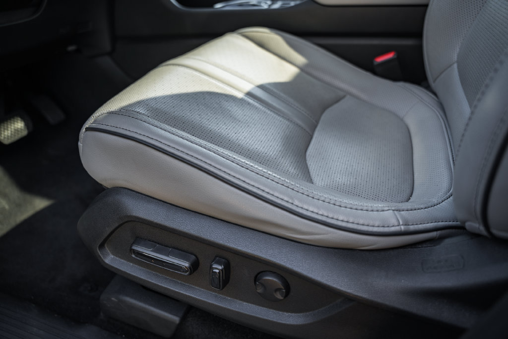 Used 2023 Honda Pilot Elite image 38