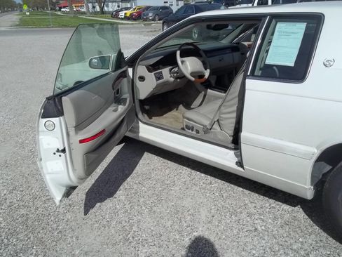 Used 2001 Cadillac Eldorado Touring FWD image 7