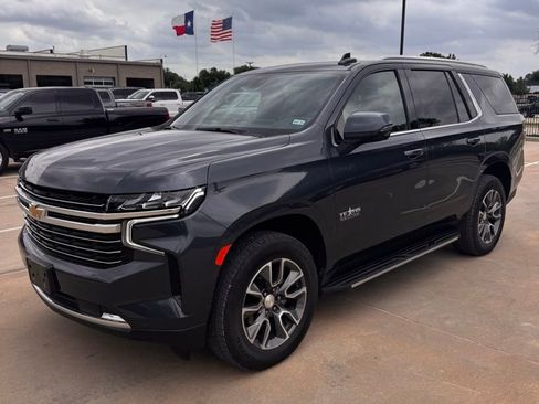 Used 2021 Chevrolet Tahoe LT w/ LT Signature Package image 3