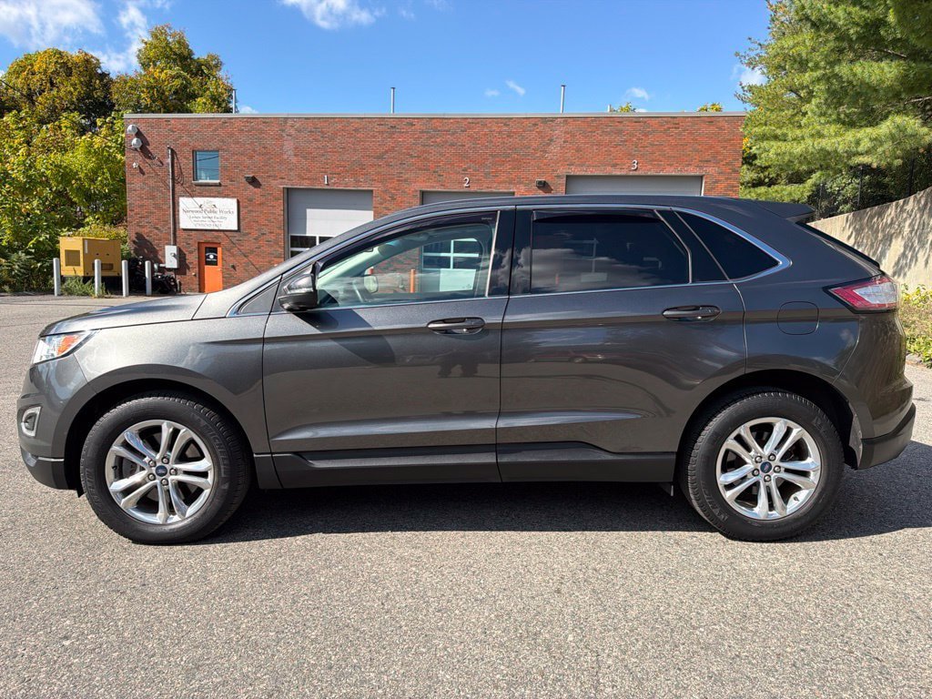 Used 2018 Ford Edge SEL w/ Equipment Group 201A AWD/4WD image 3