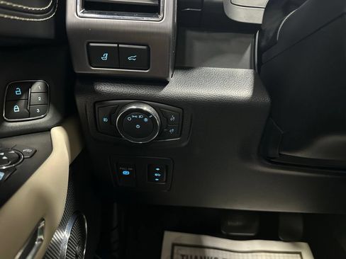 Used 2021 Ford Expedition Platinum AWD/4WD image 17