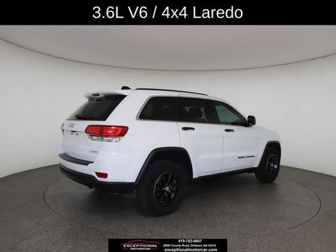 Used 2020 Jeep Grand Cherokee Laredo AWD/4WD image 18