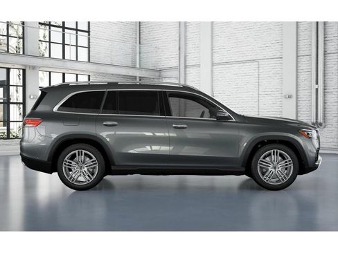 New 2026 Mercedes-Benz GLS 450 4MATIC image 2