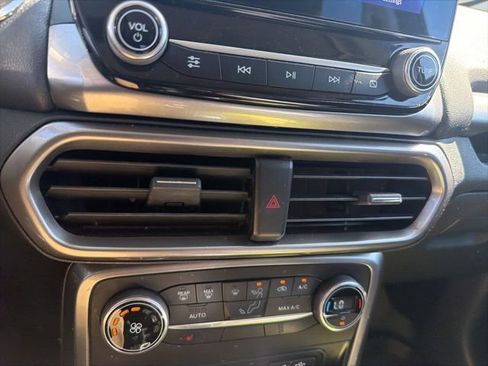 Used 2021 Ford EcoSport SE image 28