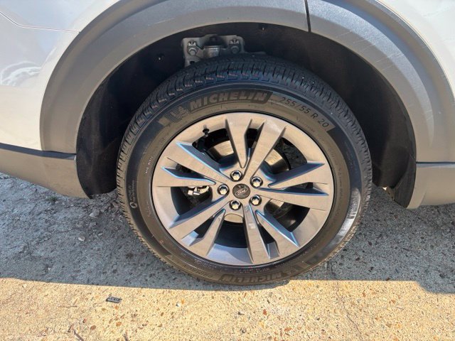 Used 2025 Ford Explorer Active w/ Active Comfort Package AWD/4WD image 9