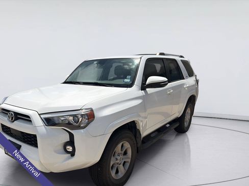 Used 2022 Toyota 4Runner SR5 Premium w/ Moonroof Package AWD/4WD image 1