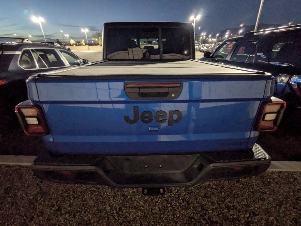 Used 2021 Jeep Gladiator Sport AWD/4WD image 5