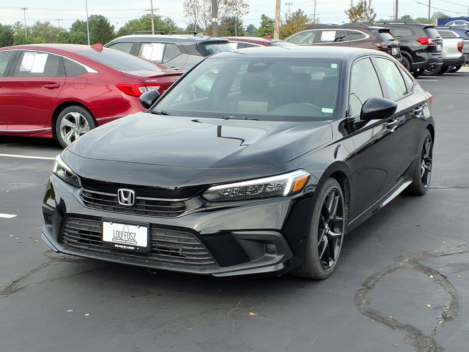 Used 2023 Honda Civic Sport image 2