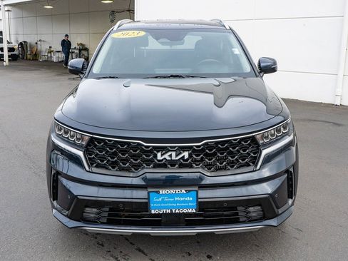 Used 2023 Kia Sorento EX image 4